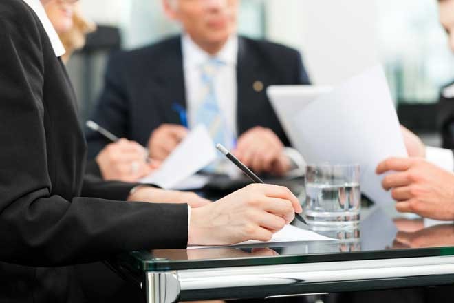 استخدام وکیل برای شرکت خصوصی